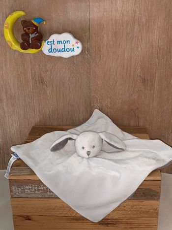 JAC12 doudou lapin 🐰 JACADI