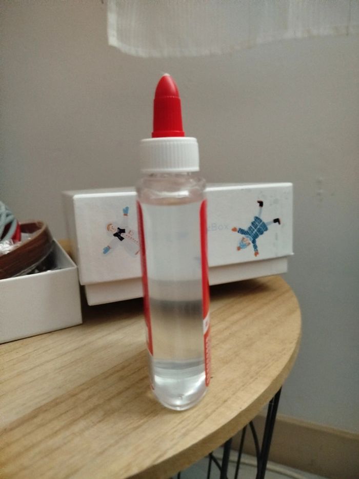 Flacon de colle glue neuf - photo numéro 4