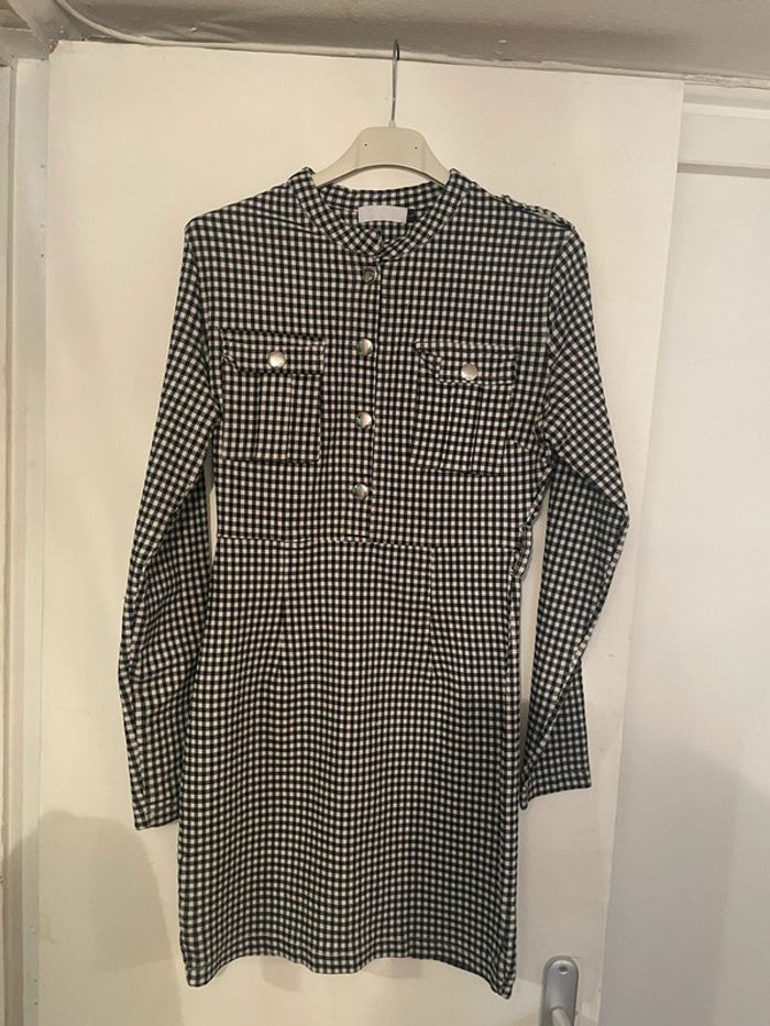 Robe à carreaux