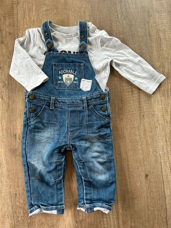Ensemble salopette et t-shirt manches longues 9 mois