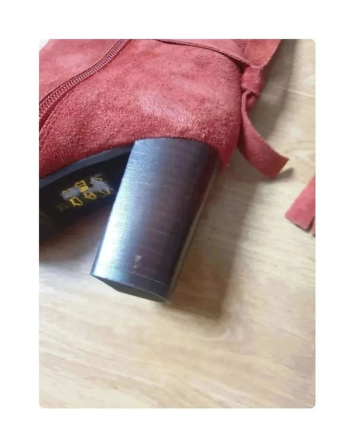 Magnifique bottes hautes en cuir prix neuf 169,00 euros - photo numéro 3