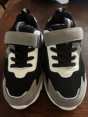 Chaussures garçon taille 27