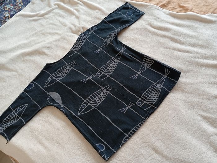 Blouse/ T-shirt ample. New Collection - photo numéro 5