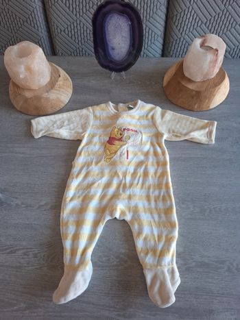 Pyjama velours winnie l'ourson 1 mois