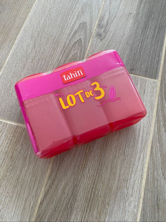 Lot 3 gel douche Tahiti Grenade neuf