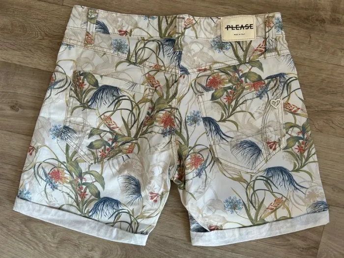 Please short imprime fleuri taille 38 - photo numéro 5