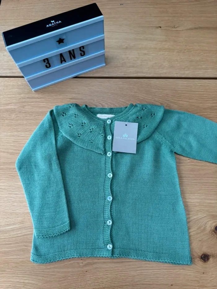 Gilet vert large col ajouré Neuf - Taille 3 Ans