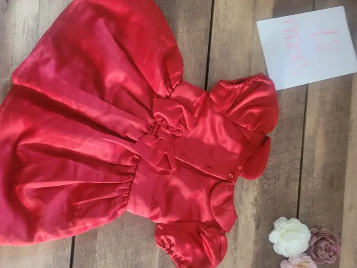 Petite robe de fête - photo numéro 3