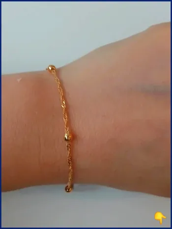Bracelet doré élégant tendance féminine
