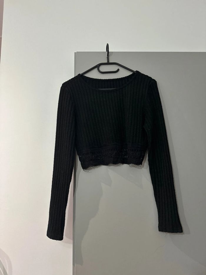 Haut court manche longue noir taille M Shein