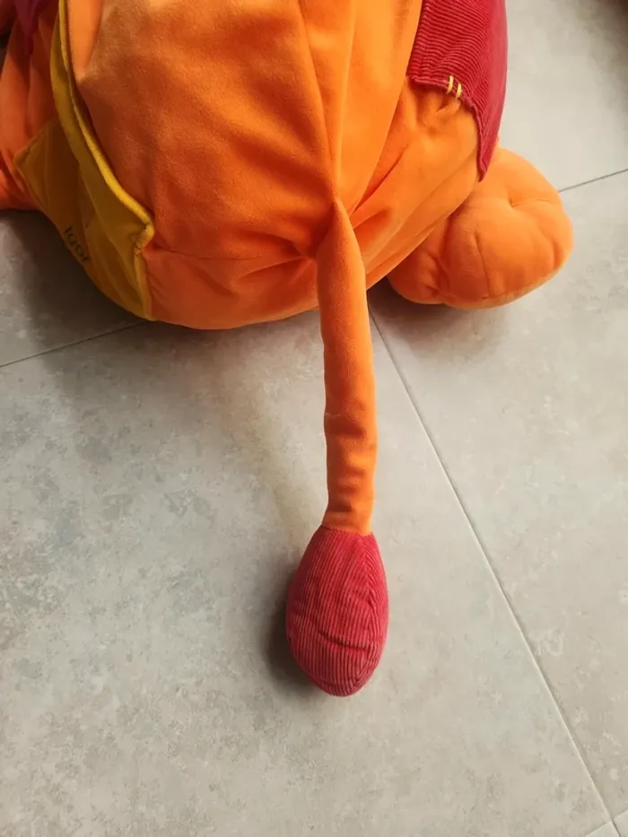 Peluche géante Igor le lion orange Lilliputiens - photo numéro 9