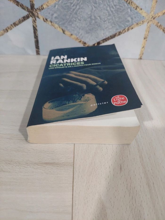 Livre poche policier Cicatrices Rankin enquête de l'inspecteur Rebus - photo numéro 2