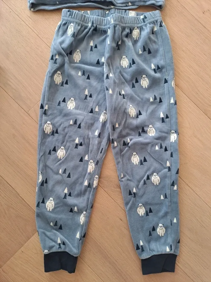 Lot 2 pyjamas hiver 6 ans - photo numéro 7