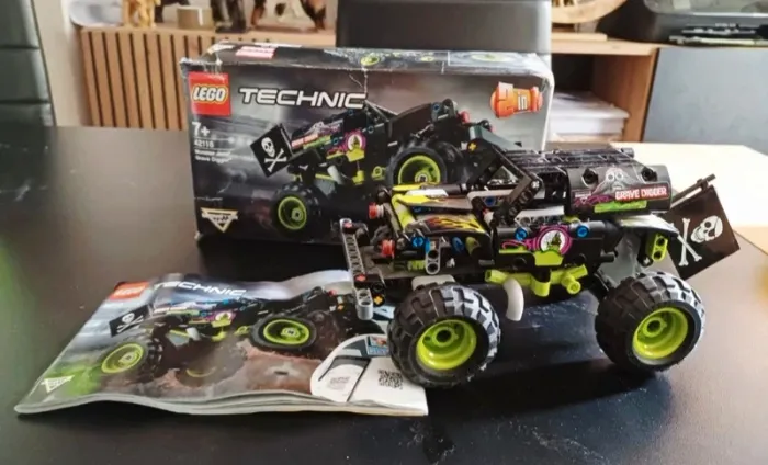 Légo technic monster jam monster truck - photo numéro 7