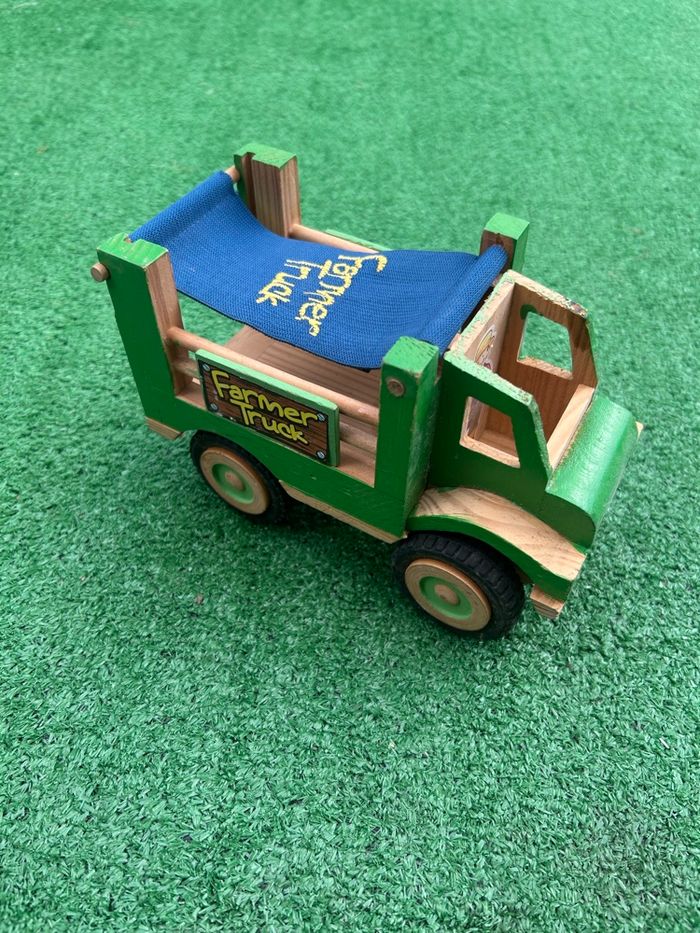 Camion Farmer Truck jouet en bois – 17,5 cm