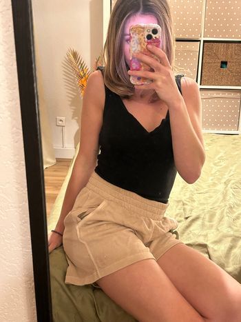 Short adidas beige neuf