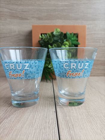 Lot 2 verres Cruz fresco 