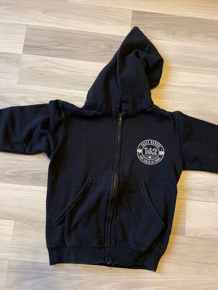 C’est à capuche de skate