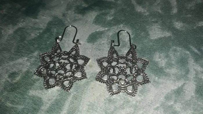 Créoles toutes neuves