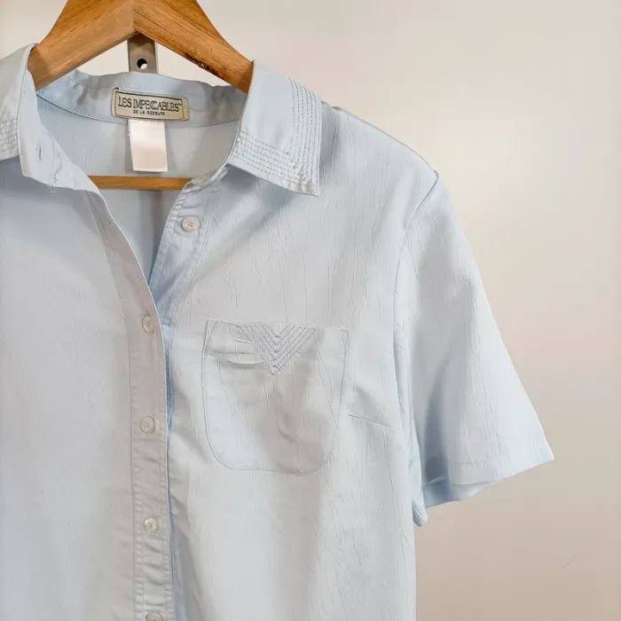 Chemise bleu ciel manches courtes col brodé Les Impeccables T40 fluide et légère A917 - photo numéro 4