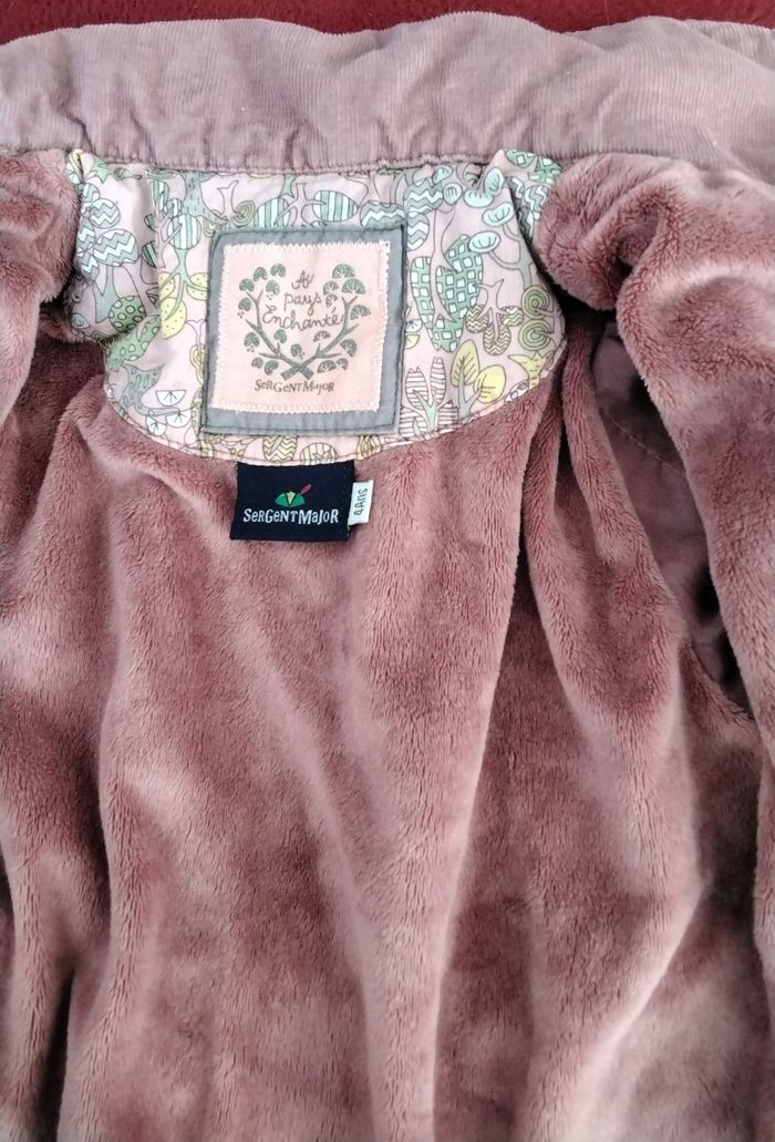Manteau, velours  rose  ,fermeture  ,intérieur  style  Polaire  ,poches  ,Sergent  Major  ,4 ans - photo numéro 2