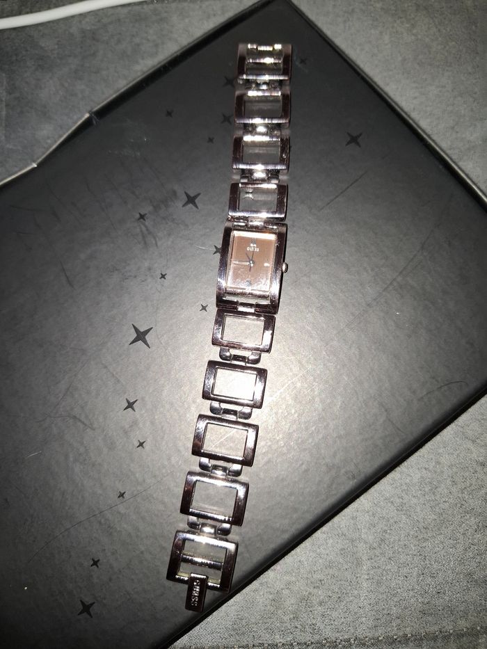 Montre femme - photo numéro 4