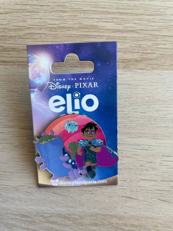 Pin's Disney Pixar Elio & Ami Extraterrestre - From the Movie - Disneyland Paris