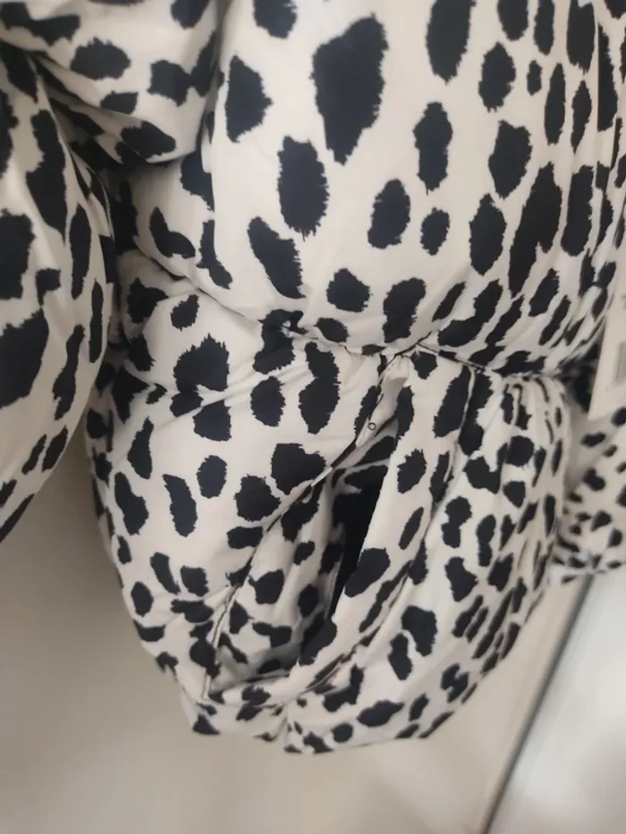 Bershka Veste d'hiver imprimé tigre - photo numéro 5