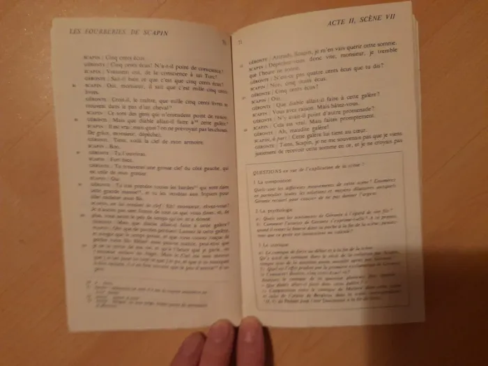 Les Fourberies de Scapin - Molière - Nouveaux Classiques Illustrés Hachette (Très bon état) - photo numéro 3