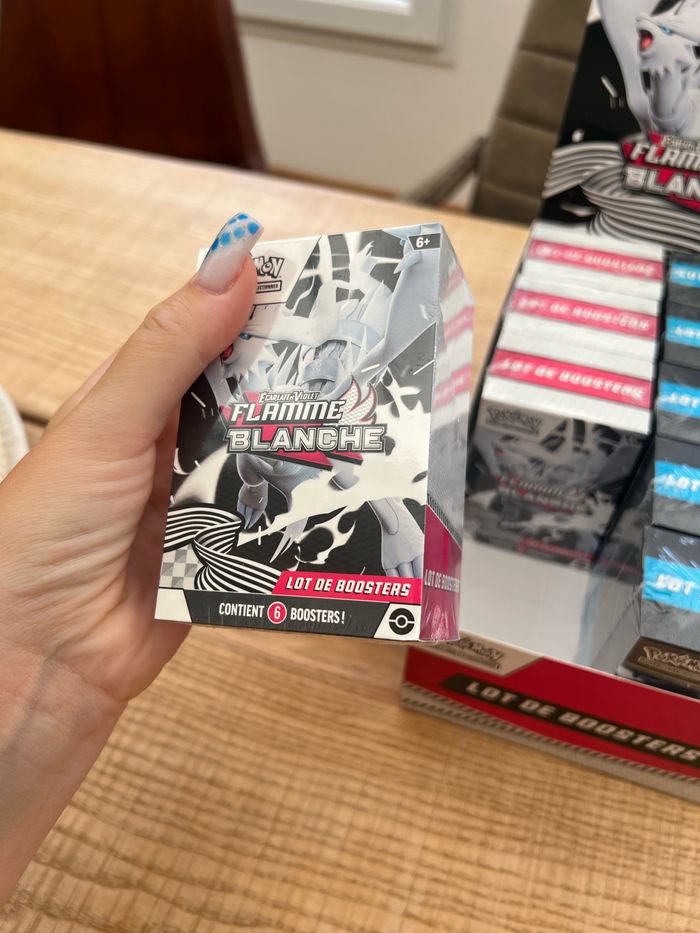 Bundle Pokémon 6 boosters neuf scellés foudre noire flamme blanche 10.5 - photo numéro 3