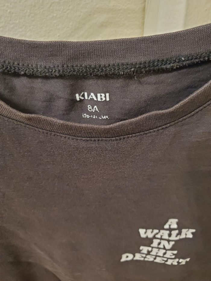 Tshirt manches courtes noir Kiabi 8 ans - photo numéro 2