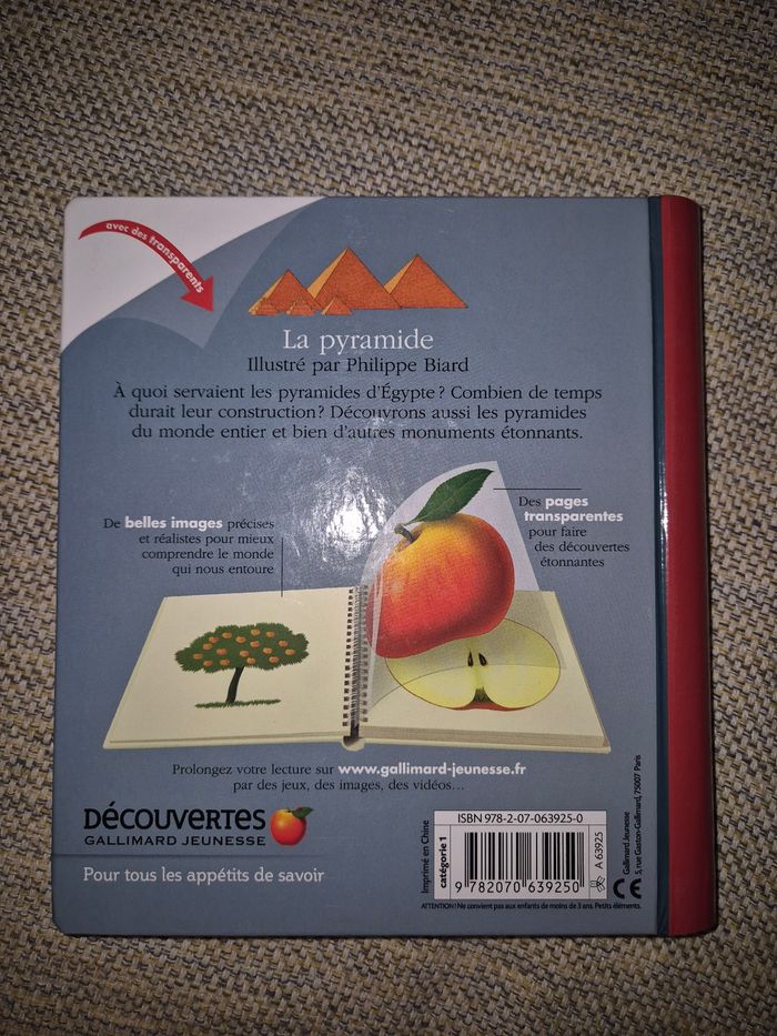 La pyramide  - Gallimard Jeunesse - photo numéro 2