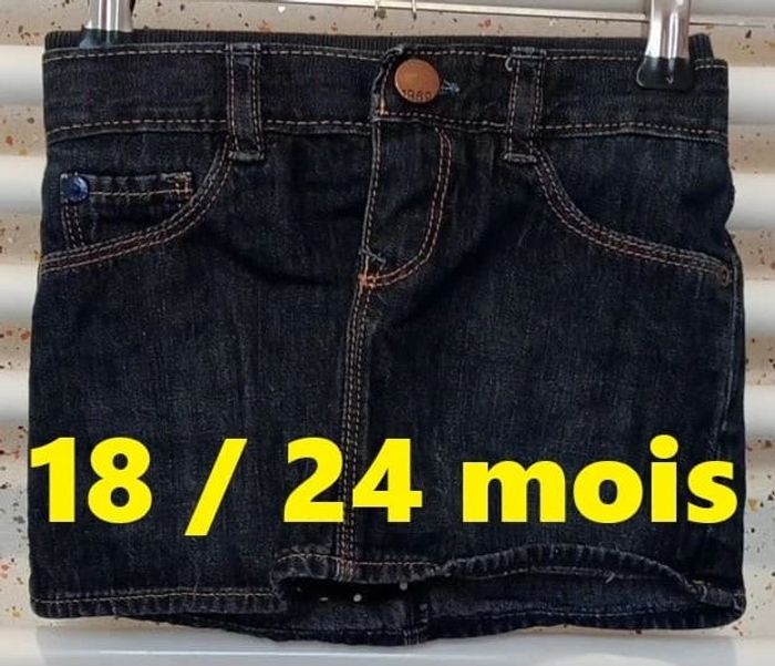 Jupe en jeans avec culotte incorporé bleu marine à pois Baby Gap Taille 18 / 24 mois