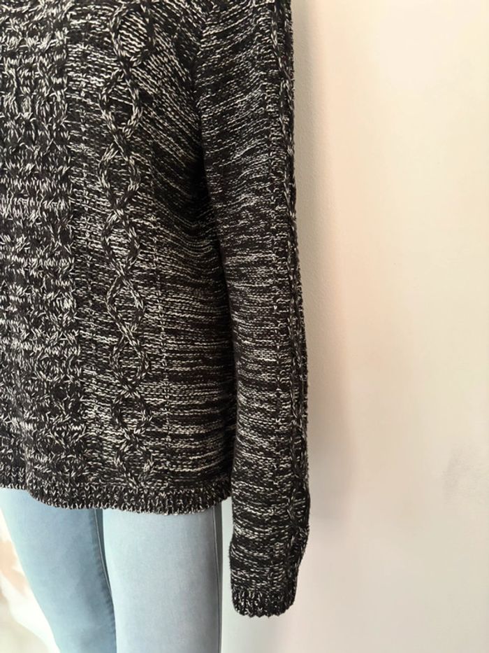 🌺Pull long en maille noir et blanc Taille L/40🌺 - photo numéro 6