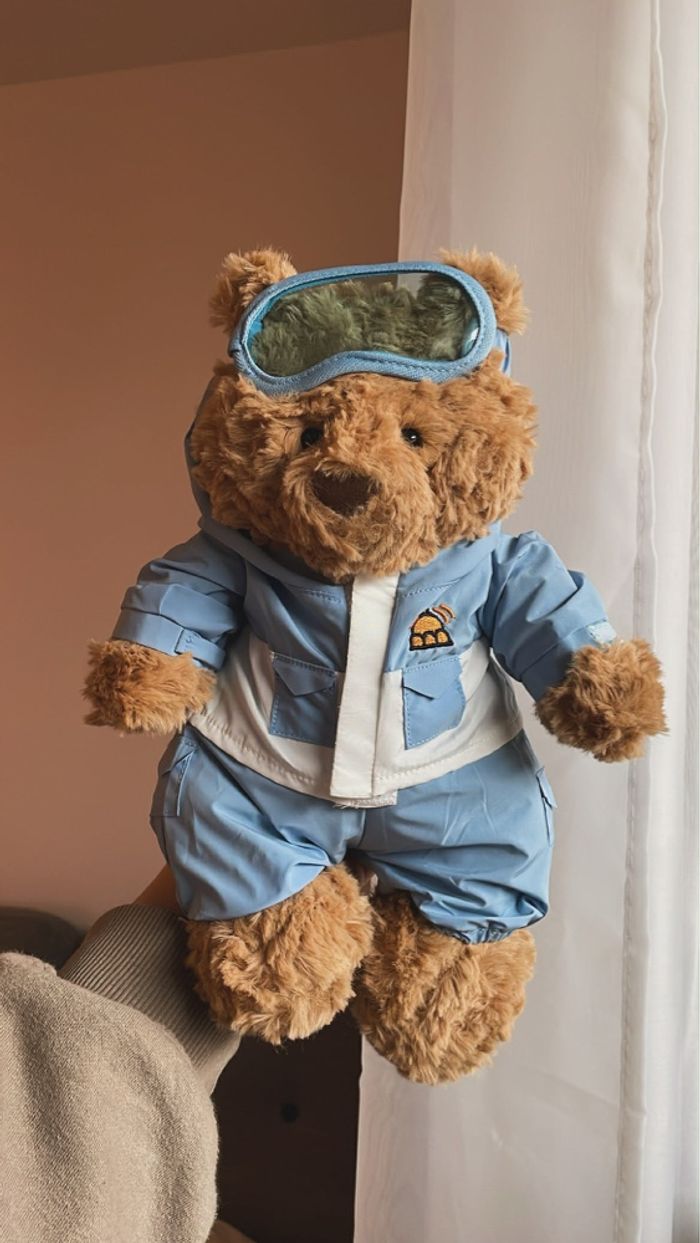 Peluche Jellycat Bartholomew Bear suit Snow