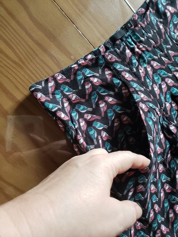 Jupe courte à motifs oiseaux - photo numéro 2