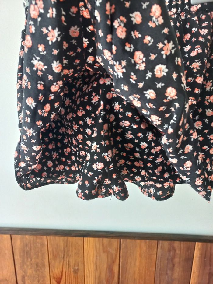 Jupe short fleurie - photo numéro 5