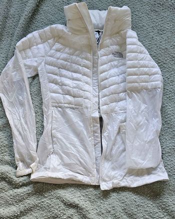 Blouson / veste matelassée The North Face femme blanc - trés bon état 🧥