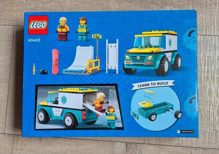 LEGO 60403 - L’ambulance de secours et le snowboardeur - Neuf Scellé - photo numéro 3