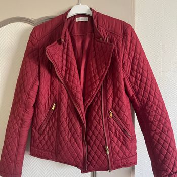 Veste matelassée rouge