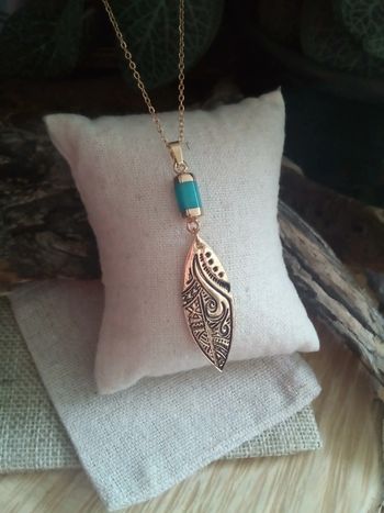 Collier surf et connecteur en pierre d'amazonite