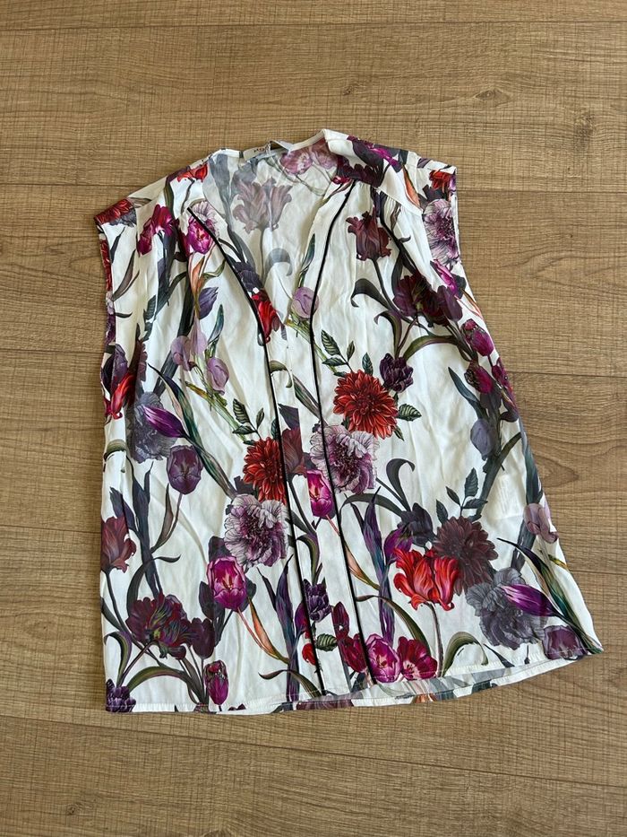 Blouse blanche et fleurie sans manches Morgan taille 38 jamais portée - photo numéro 7