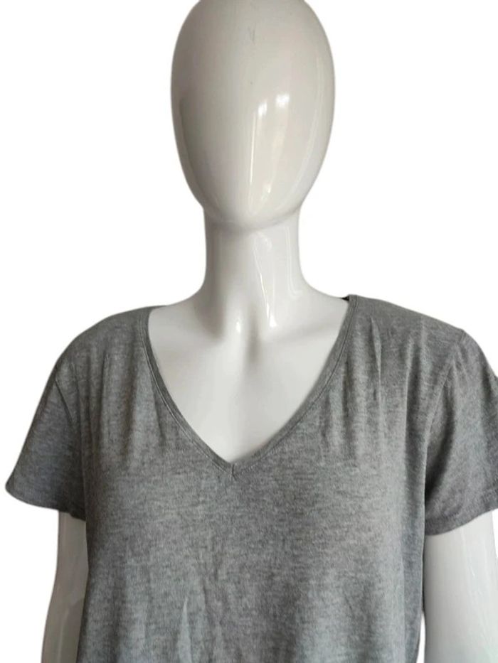 T shirt (lire mesures en bas de l' annonce) - photo numéro 2