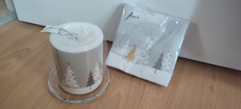 Ensemble serviette et bougie de noel