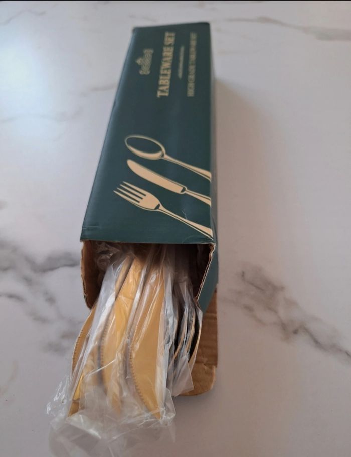 Lot couverts inox doré 24 pieces - photo numéro 4