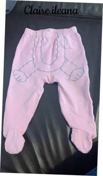 🛑lot 2 pantalon🛑12 mois