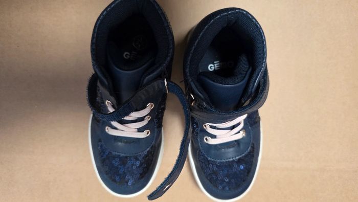 Tennis montante taille 28