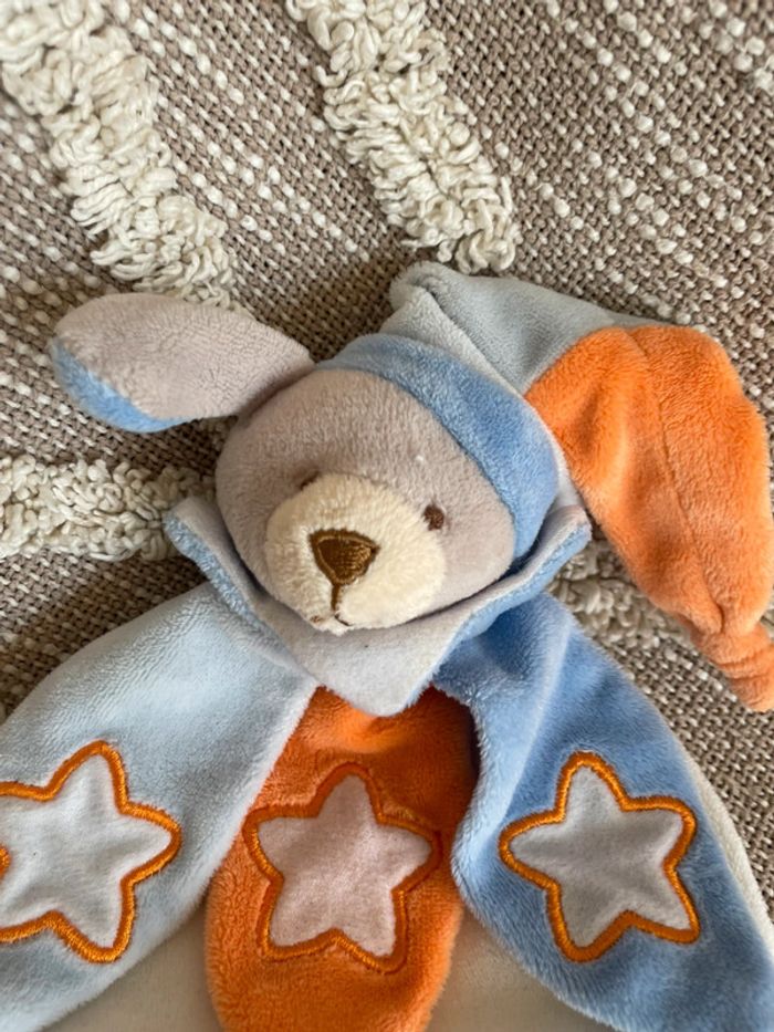 Peluche doudou plat 24cm Babynat chien ours blanc gris bleu orange très bon état - photo numéro 2