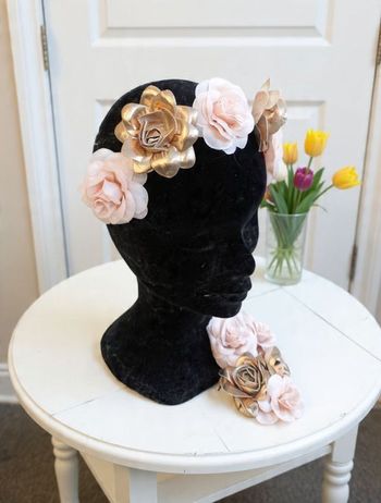 bandeau élastique coiffure cheveux neuf couronne de fleurs Parsa idéal cérémonie