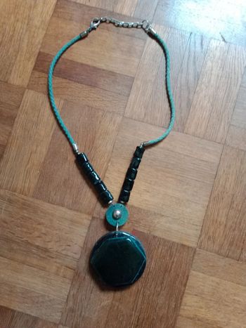 Collier médaillon 🌞